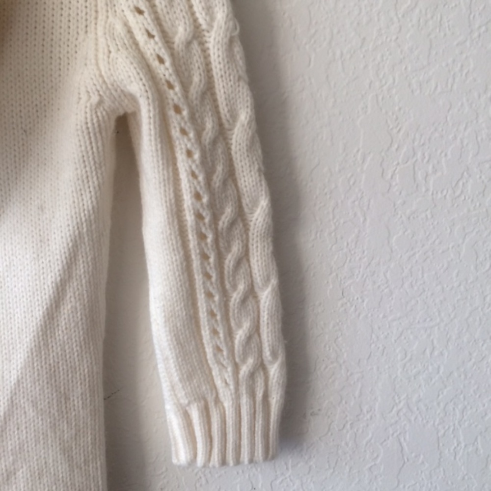 Arizona Knit Long Hooded Sweater With Pompoms - Picture 4 of 5